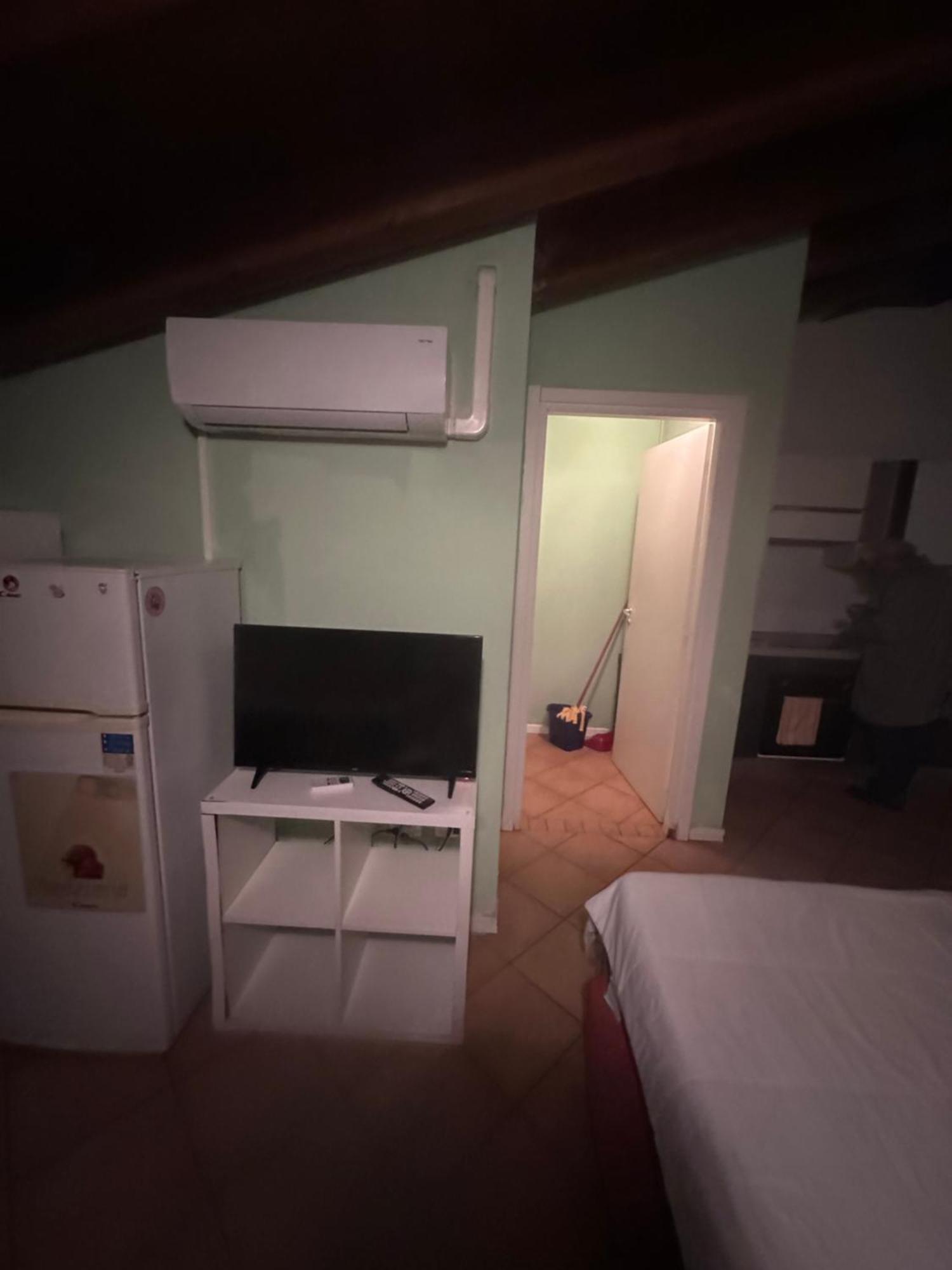 Garibaldi 4 Loft Apartment Бреша Екстериор снимка